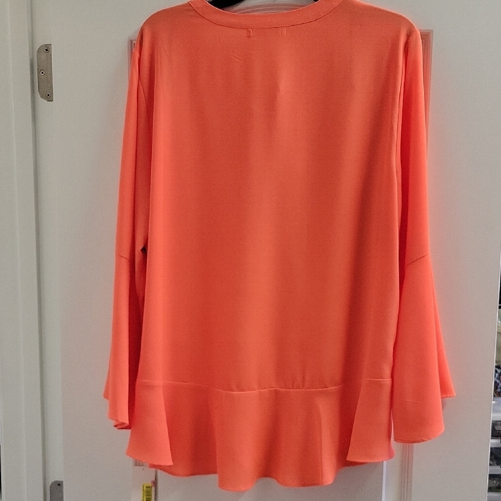 Gibson Latimer Coral Lace-Up Blouse - Picture 5 of 8